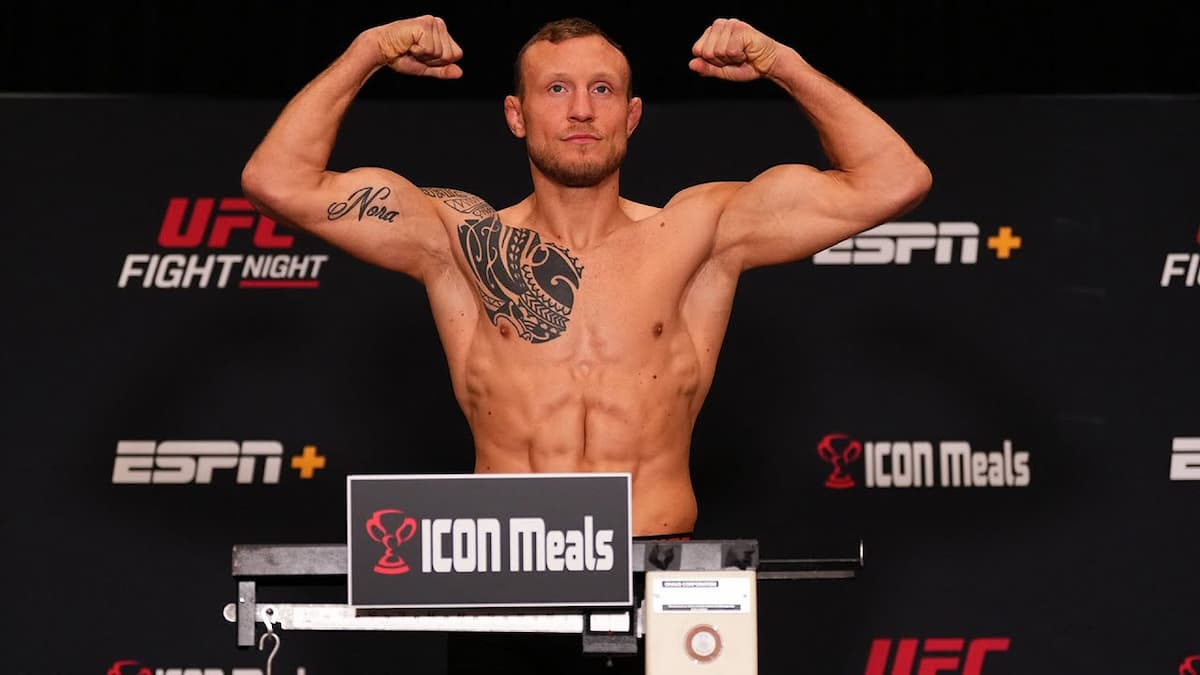 Hermansson Vs Pyfer On Weight At Ufc Vegas One Fighter Misses