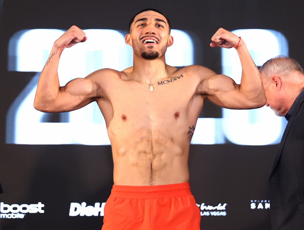 Teofimo Lopez Vs Jamaine Ortiz On Weight For 140 Pound Title In Las Vegas