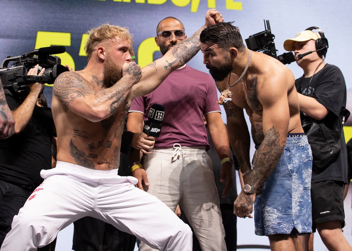 Jake Paul and Mike Perry at the weigh-ins