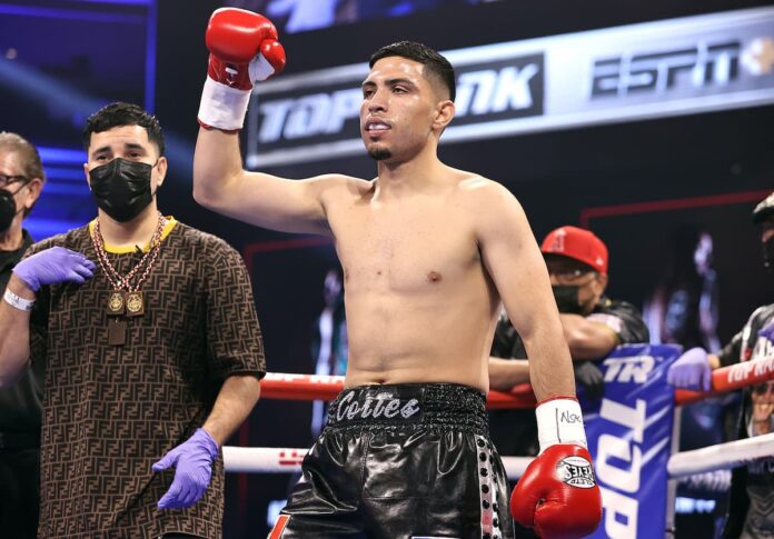 Andres Cortes faces Charly Suarez in co-feature to Munguia vs Bazinyan