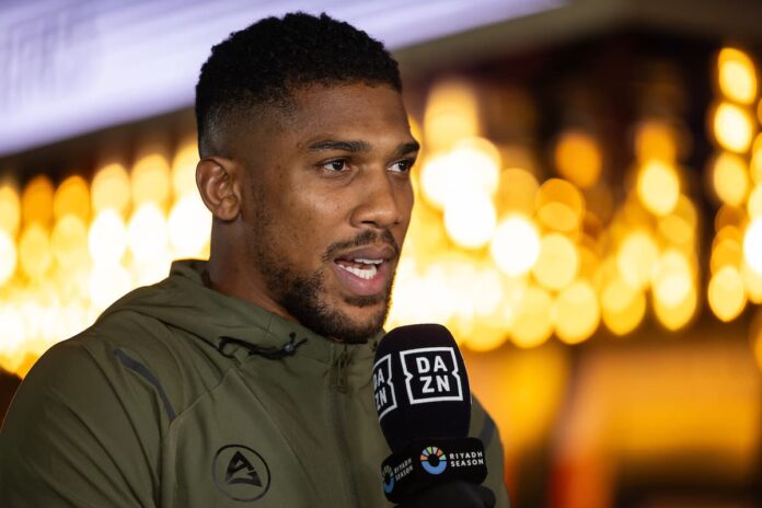 Anthony Joshua makes grand arrival for Daniel Dubois fight in London