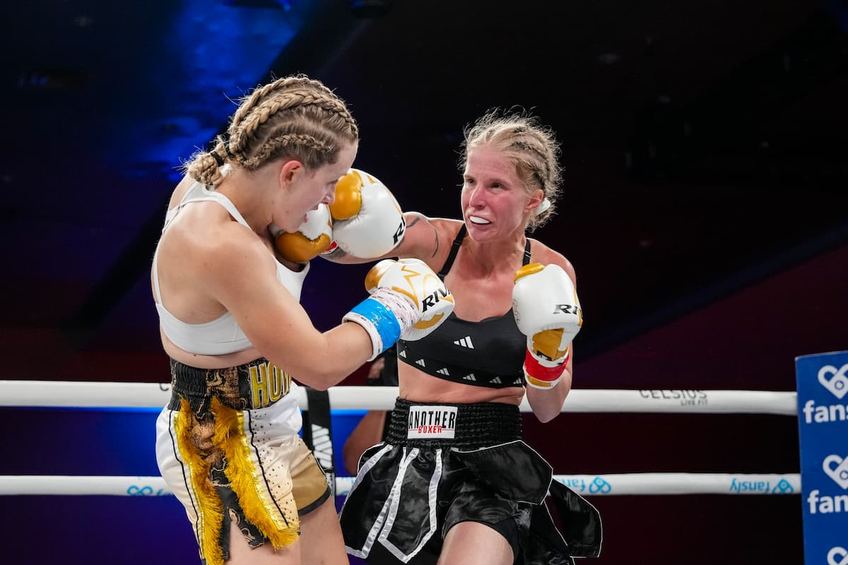 Beata Dudek vs Bree Howling