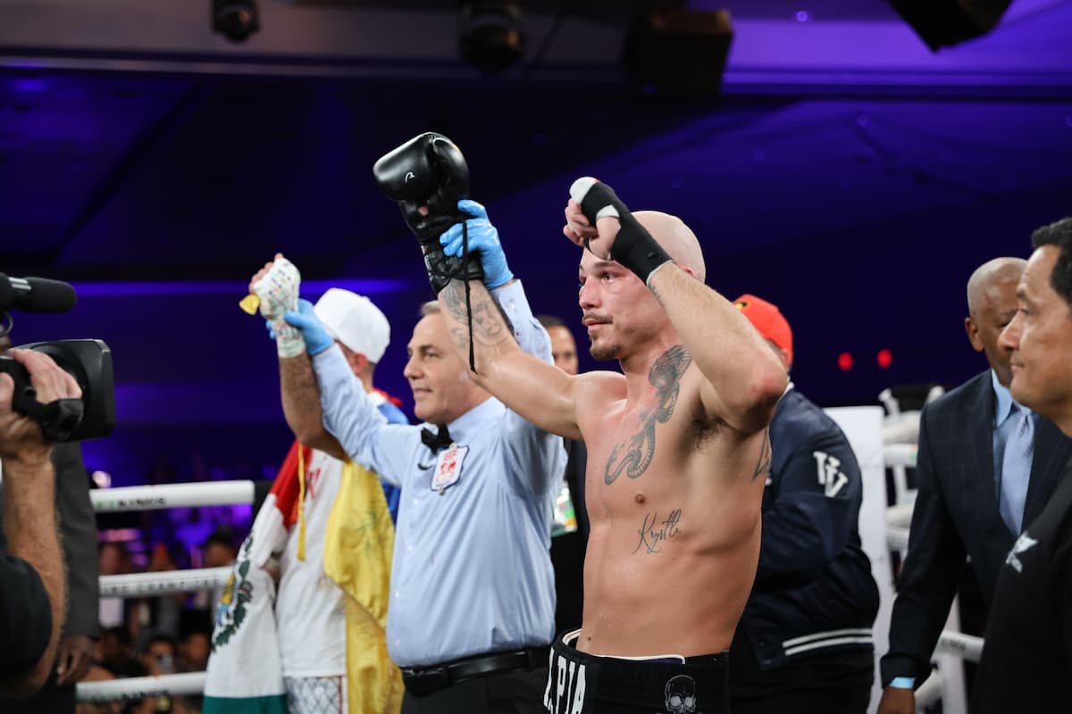 Mateo Tapia vs Endry Saavedra