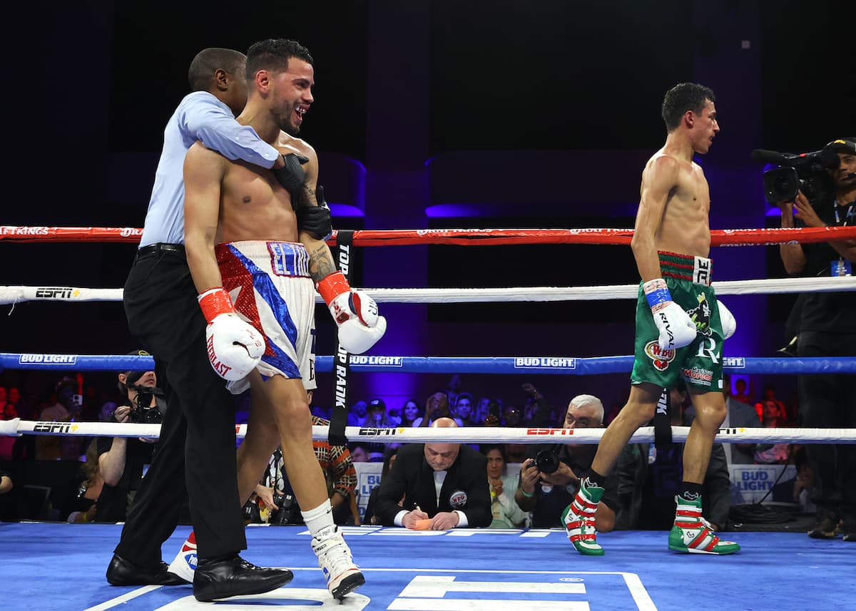 Robeisy Ramirez vs Rafael Espinoza