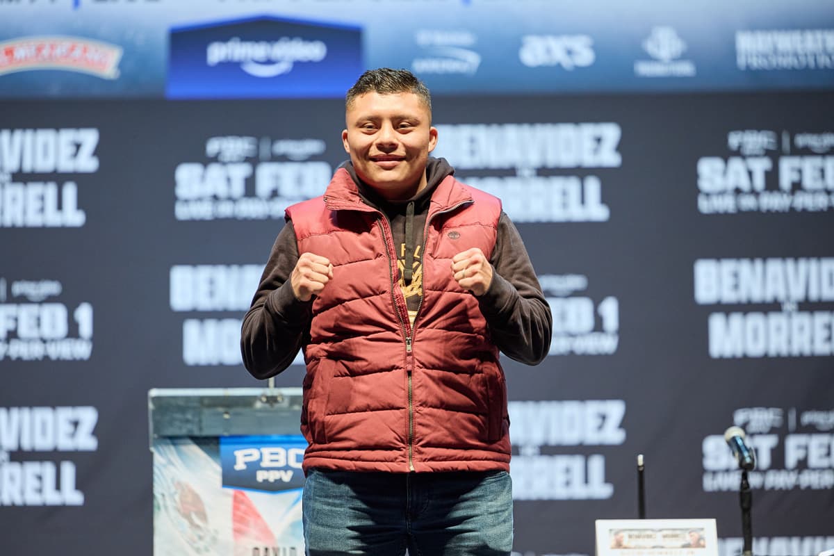 Isaac Cruz poses at the press conference