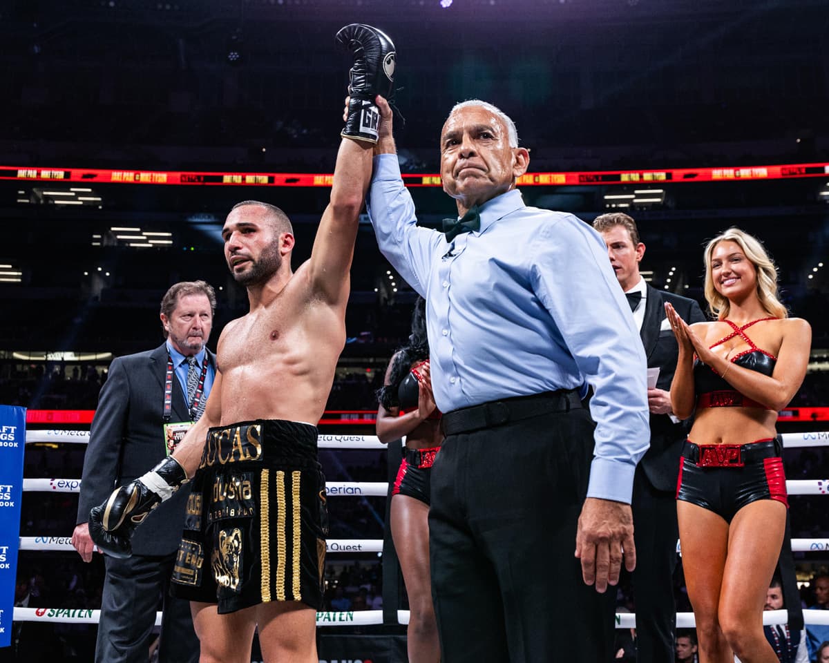 Lucas Bahdi victorious over Armando Casamonica