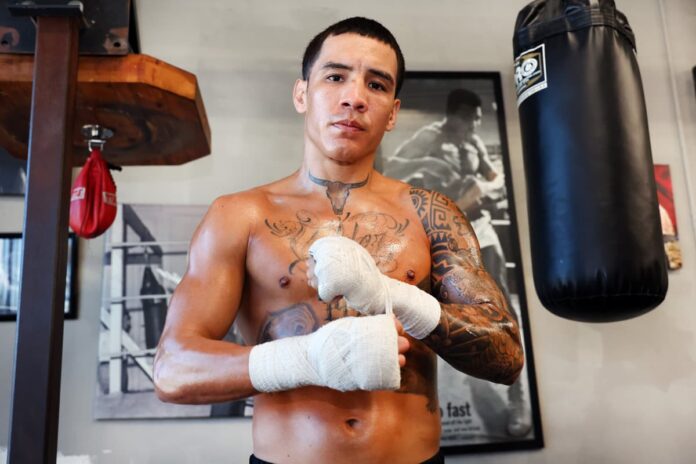 Oscar Valdez prepares for Emanuel Navarrete rematch