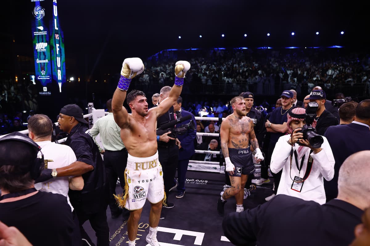 Tommy Fury victorious over Jake Paul