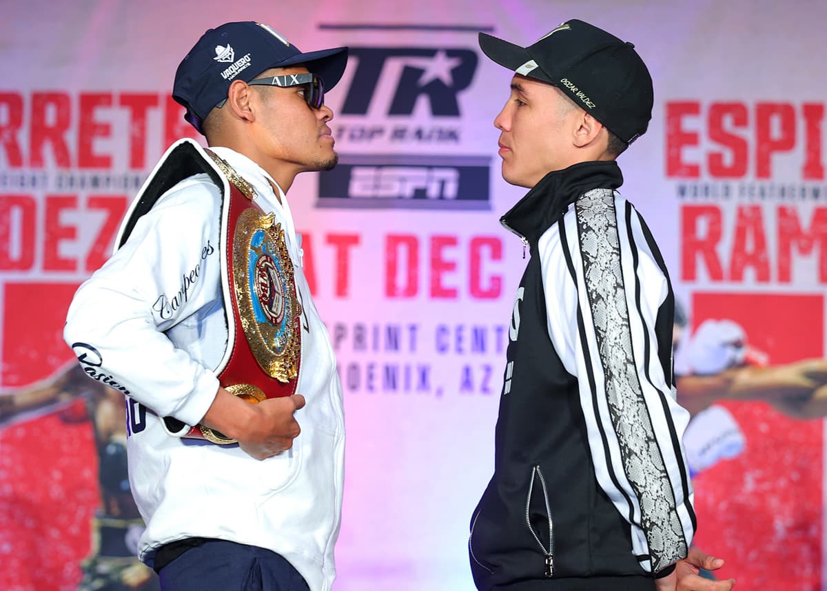 Emanuel Navarrete and Oscar Valdez come face to face