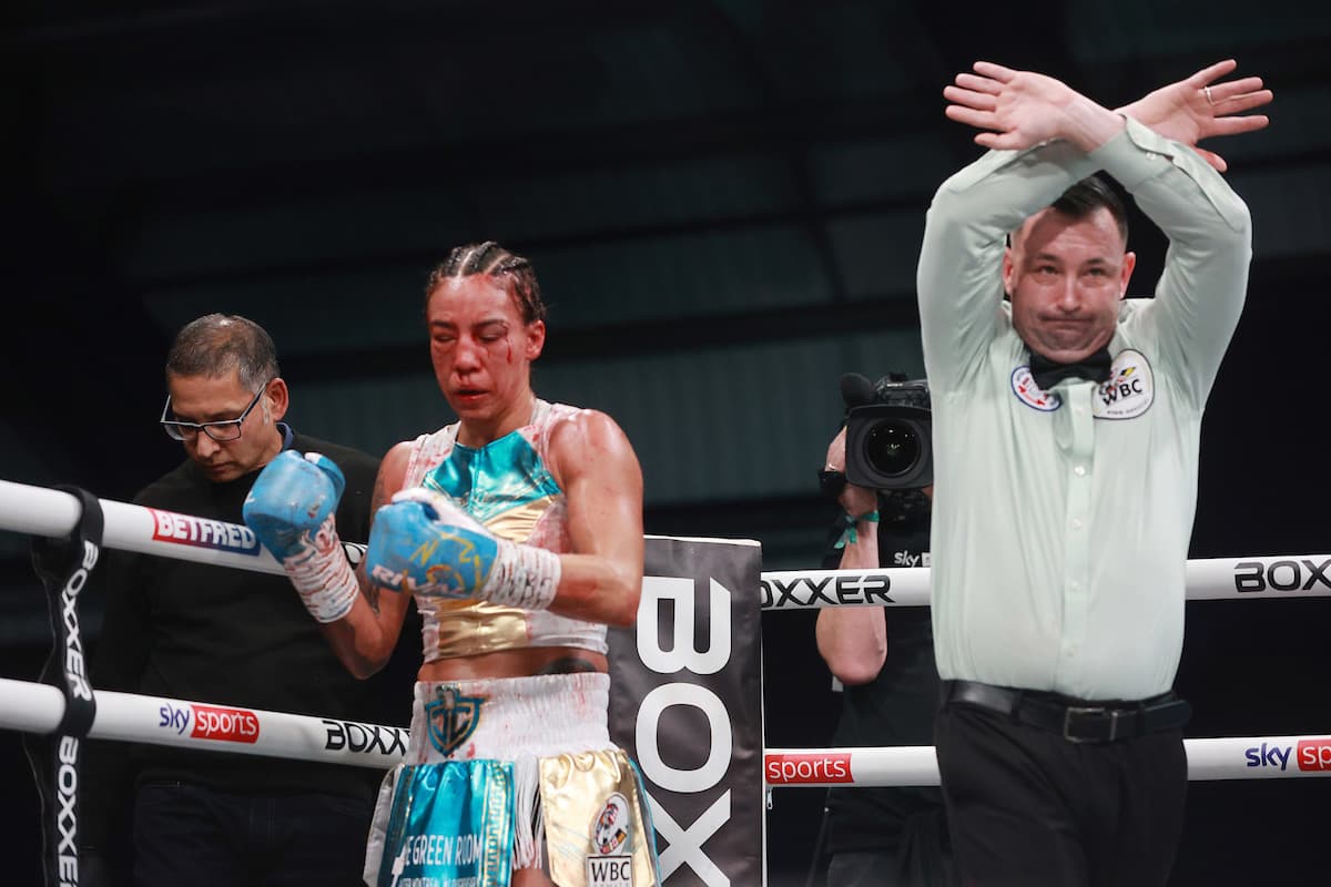 Referee waves the fight off