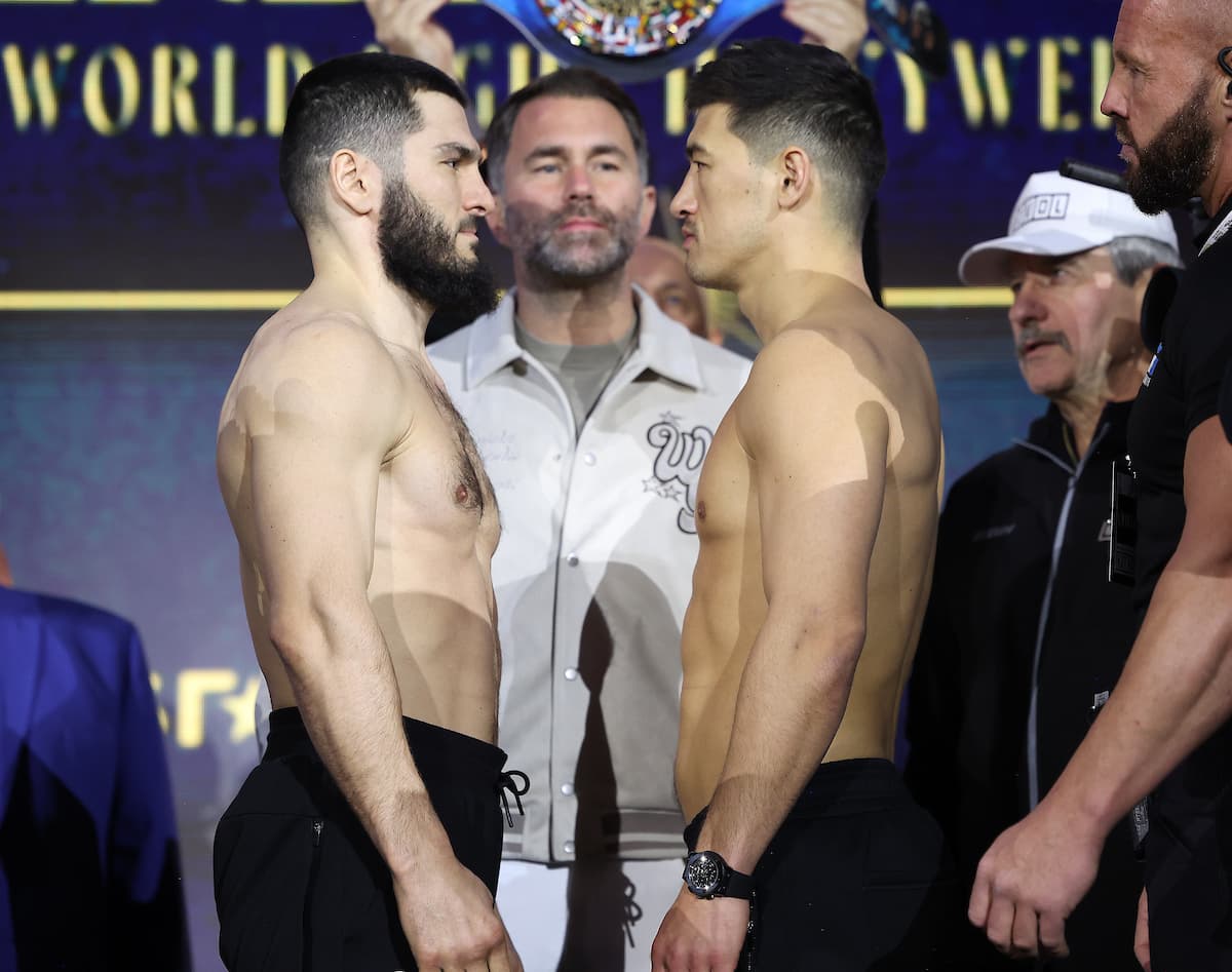 Artur Beterbiev and Dmitry Bivol face each other