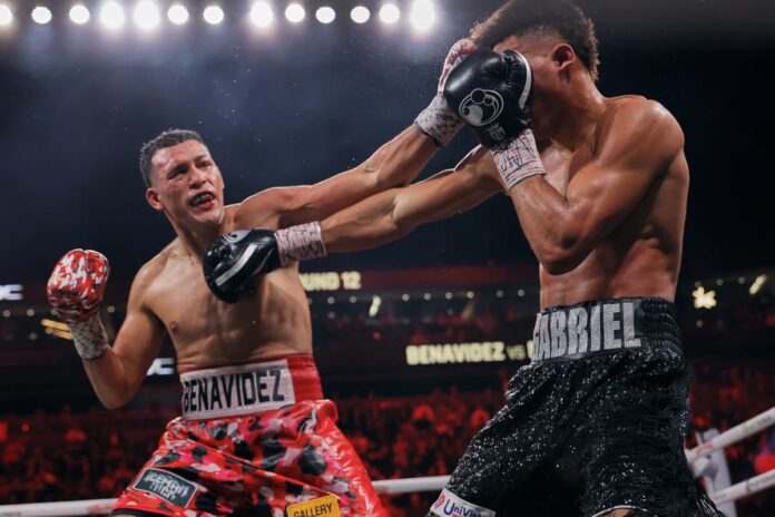 David Benavidez and David Morrell during their boxing bout