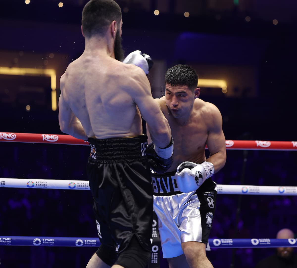 Dmitry Bivol vs Artur Beterbiev