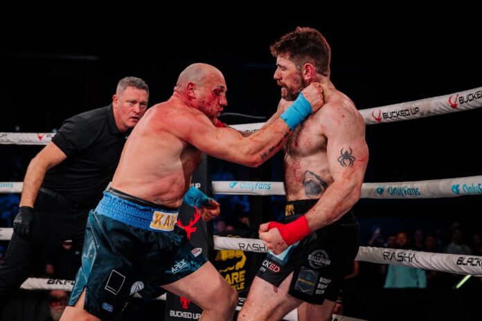 Karl Thompson and Rob Boardman during their bare-knuckle boxing bout