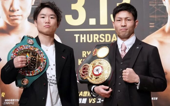 Kenshiro Teraji and Seigo Yuri Akui pose at the press conference ahead of their boxing bout