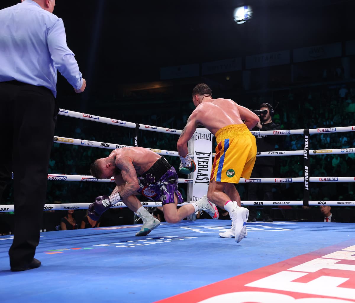 Paddy Donovan knocks down Lewis Crocker