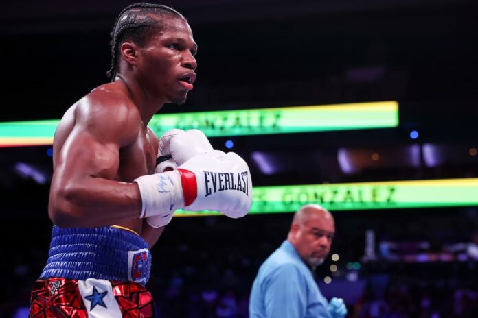 Raymond Ford during his boxing bout against Orlando Gonzalez