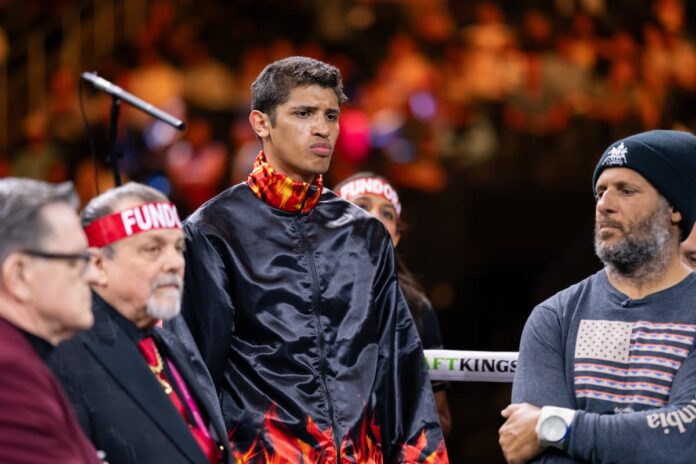 Sebastian Fundora with his team in the ring during his fight against Tim Tszyu